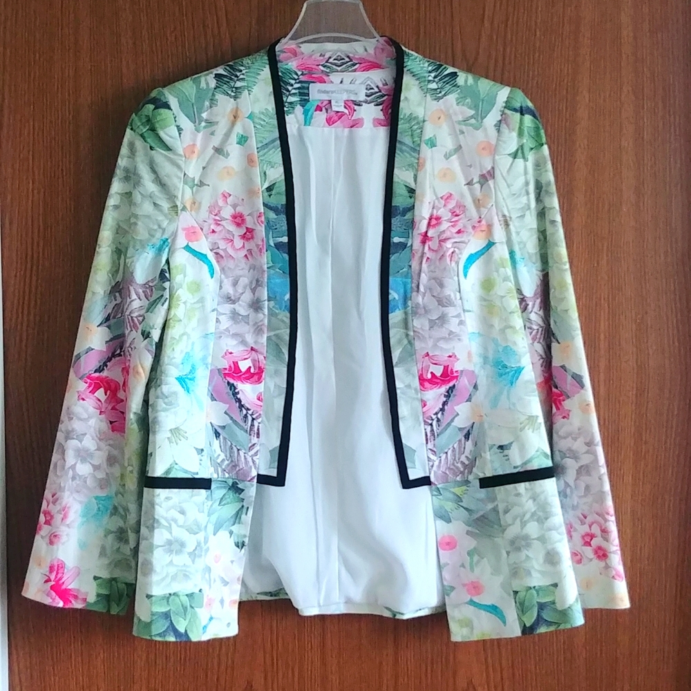 Abstract Finders Keepers Blazer XL